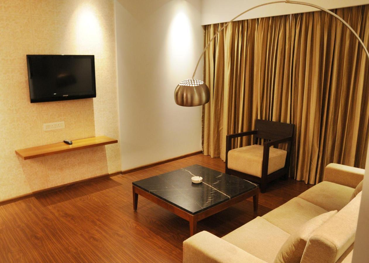 โฮเต็ล โมติ มาฮาล Hotel มังคาลอร์ ภายนอก รูปภาพ