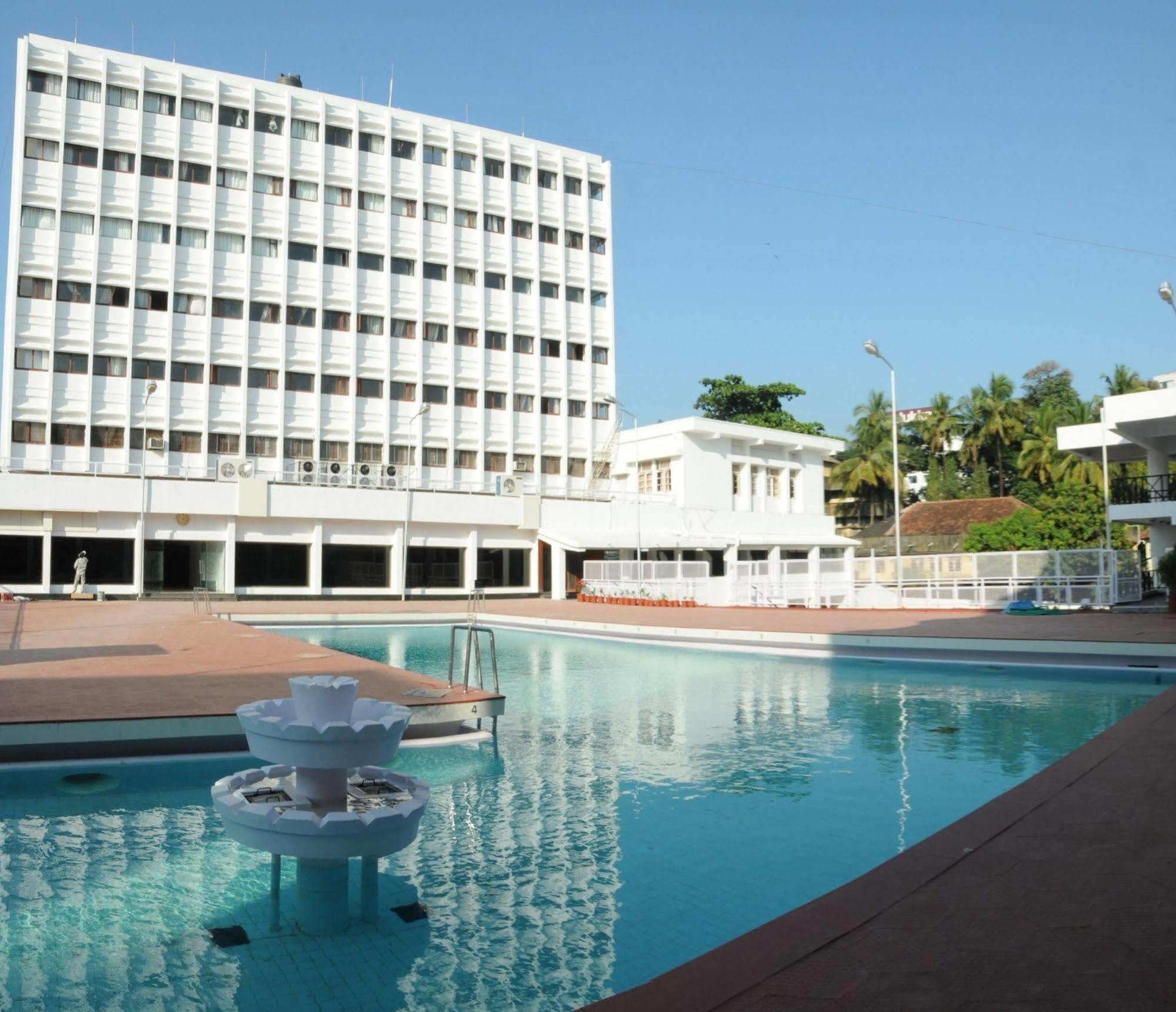 โฮเต็ล โมติ มาฮาล Hotel มังคาลอร์ ภายนอก รูปภาพ